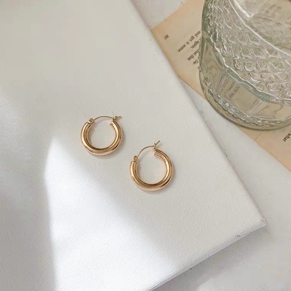 Earrings - Picture 4 of 5